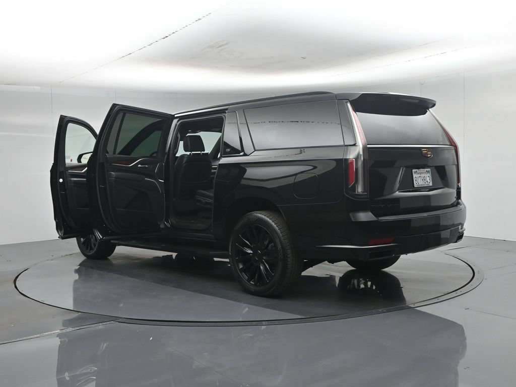 Used 2021 Cadillac Escalade ESV Luxury AWD/4WD image 38