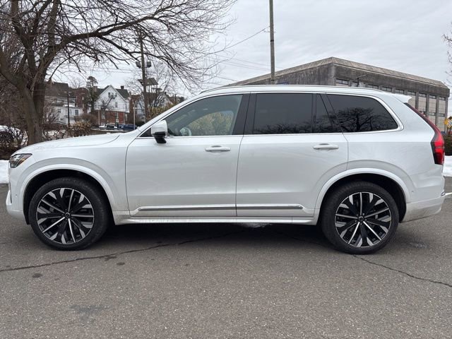 New 2026 Volvo XC90 B6 Plus w/ Protection Package Premier image 4
