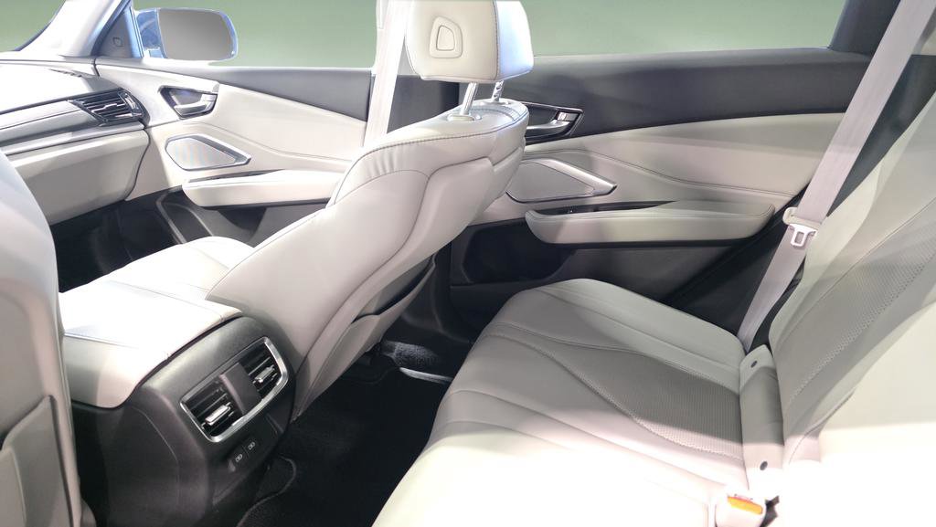 Used 2019 Acura RDX w/ Technology Package image 16