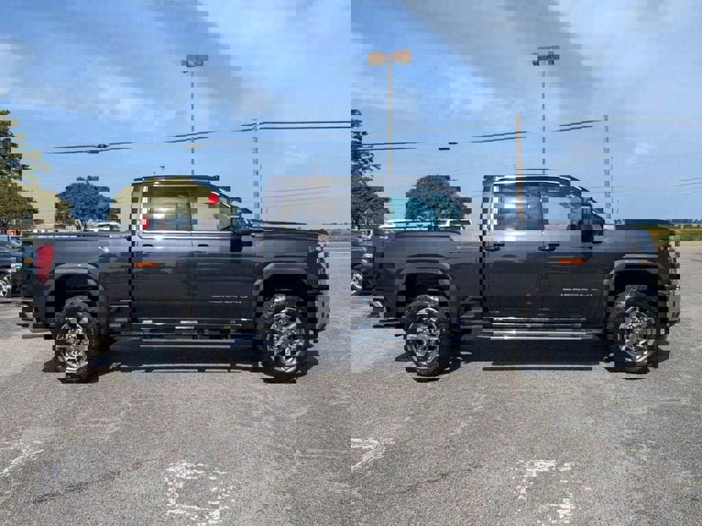 New 2026 GMC Sierra 2500 SLE w/ Preferred Package image 3