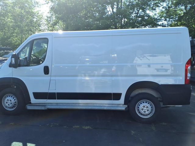 Used 2025 RAM ProMaster 2500 w/ U-Haul Equipment Group FWD image 4