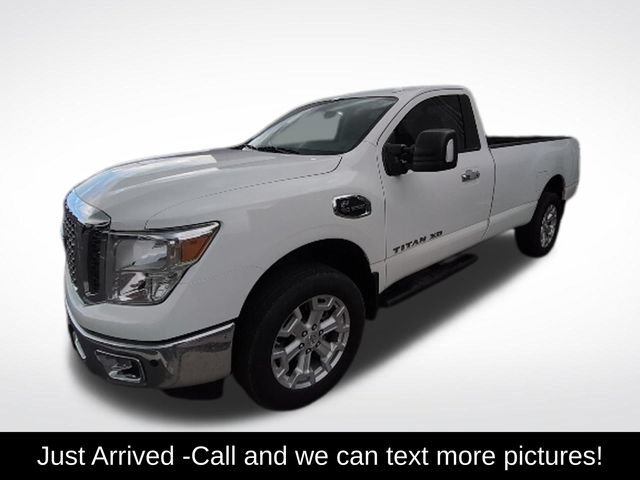 Used 2017 Nissan Titan SV AWD/4WD image 1
