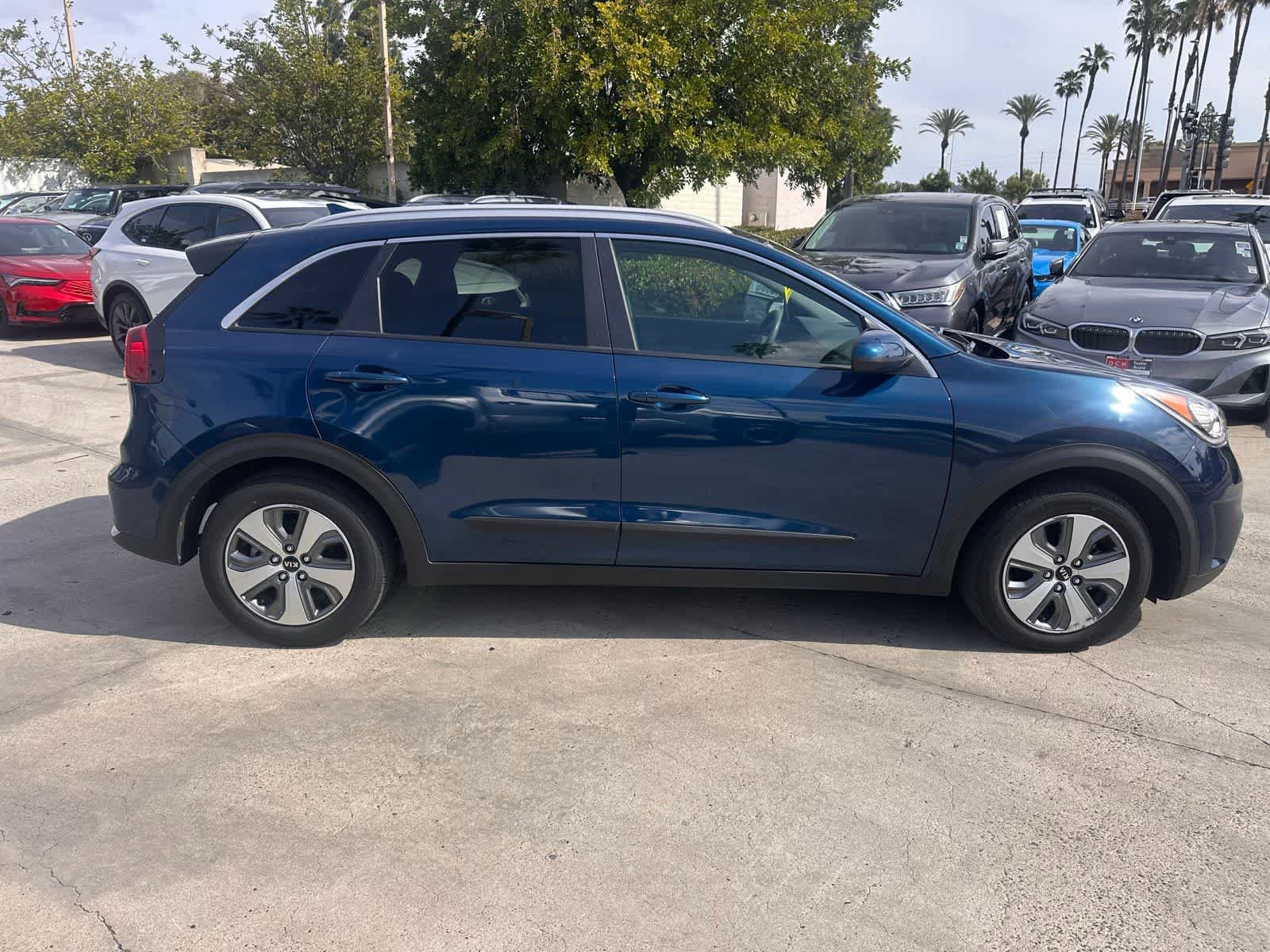 Used 2019 Kia Niro LX image 6