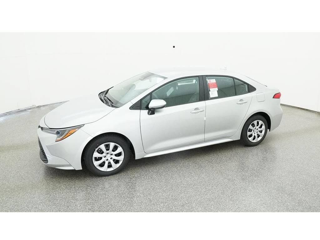Used 2024 Toyota Corolla LE FWD image 3