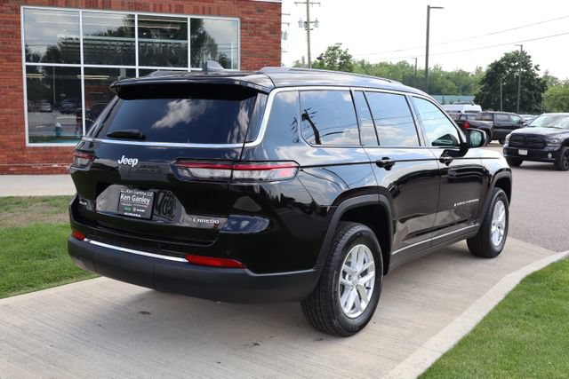 New 2026 Jeep Grand Cherokee L Laredo w/ Trailer Tow Package AWD/4WD image 29