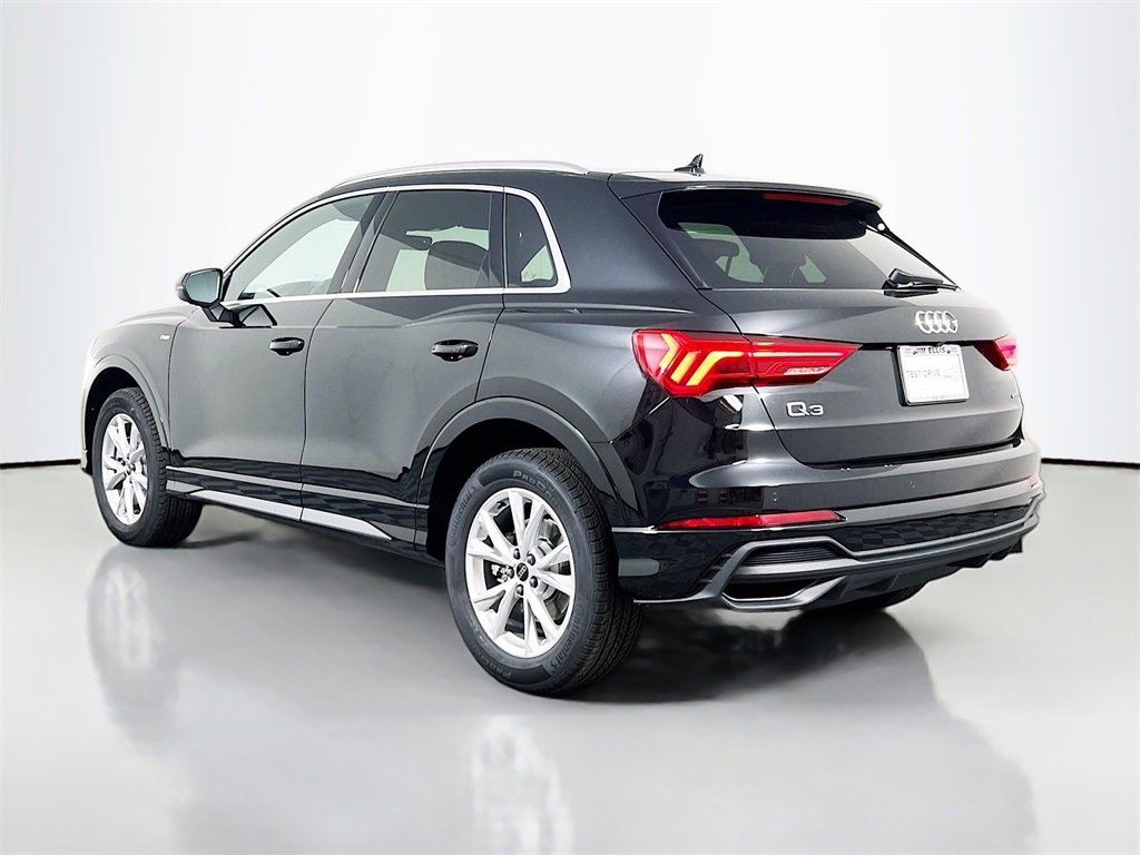New 2025 Audi Q3 2.0T Premium image 5