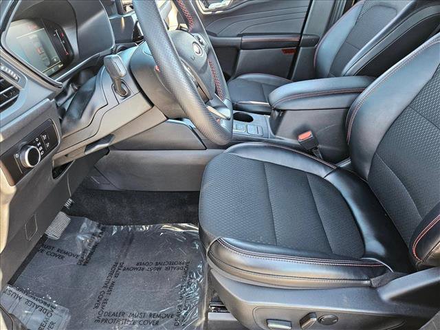 Used 2025 Ford Escape ST-Line image 13