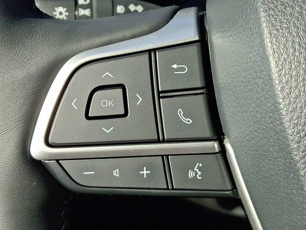 Used 2025 Toyota Highlander Platinum AWD/4WD image 22