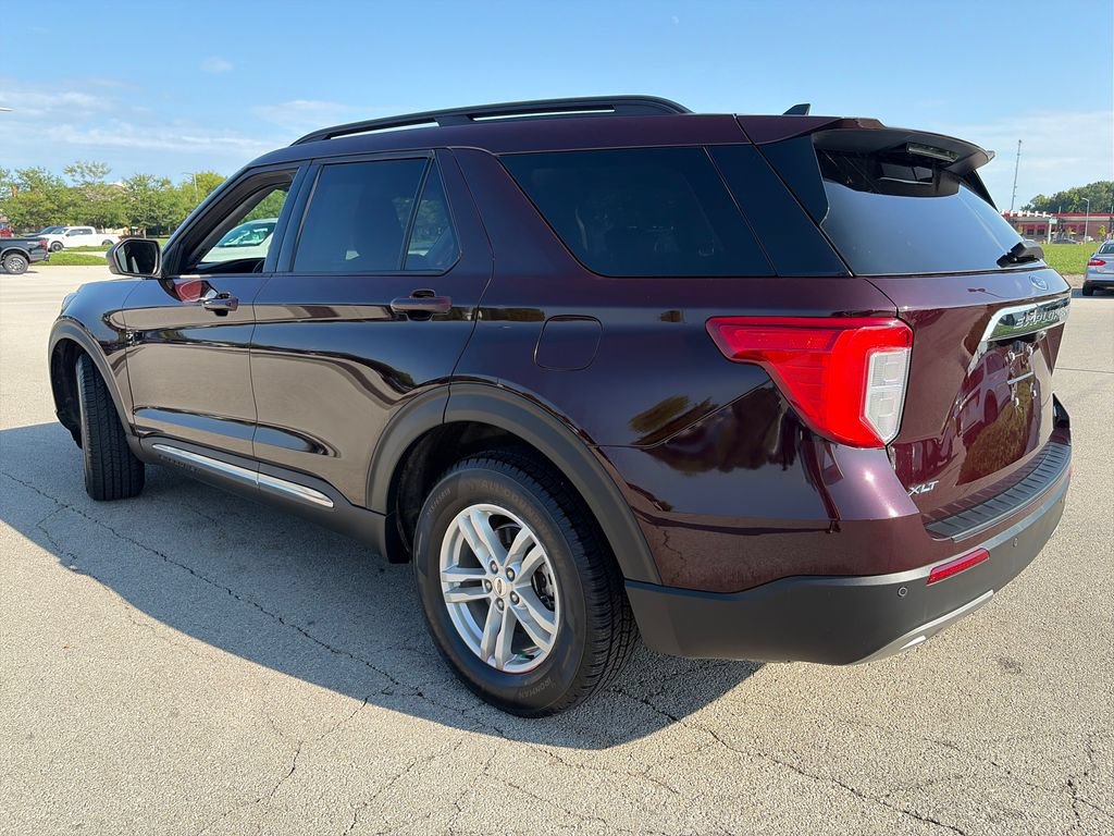 Used 2023 Ford Explorer XLT w/ Equipment Group 202A AWD/4WD image 5