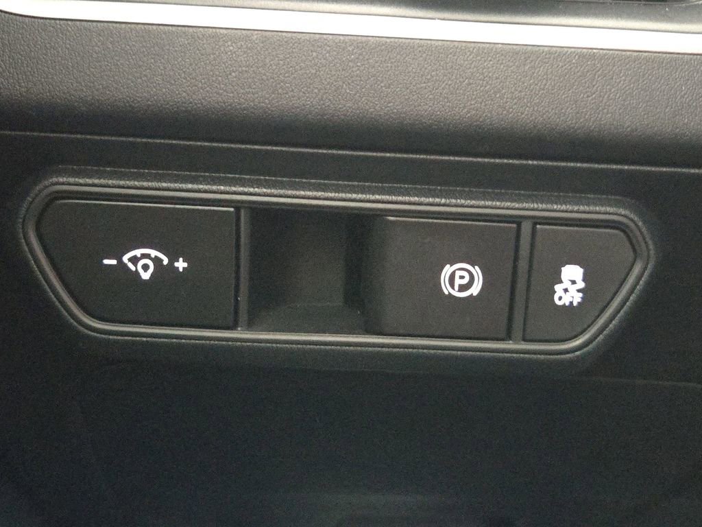 Used 2025 Kia K4 LXS image 23