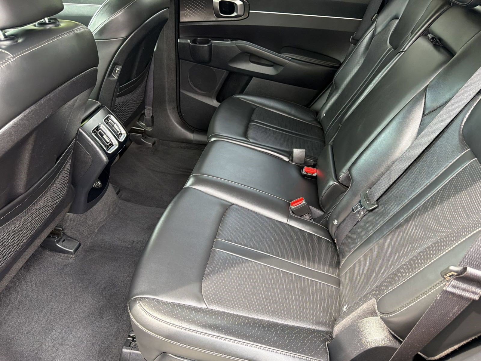 Used 2024 Kia Sorento S AWD/4WD image 25