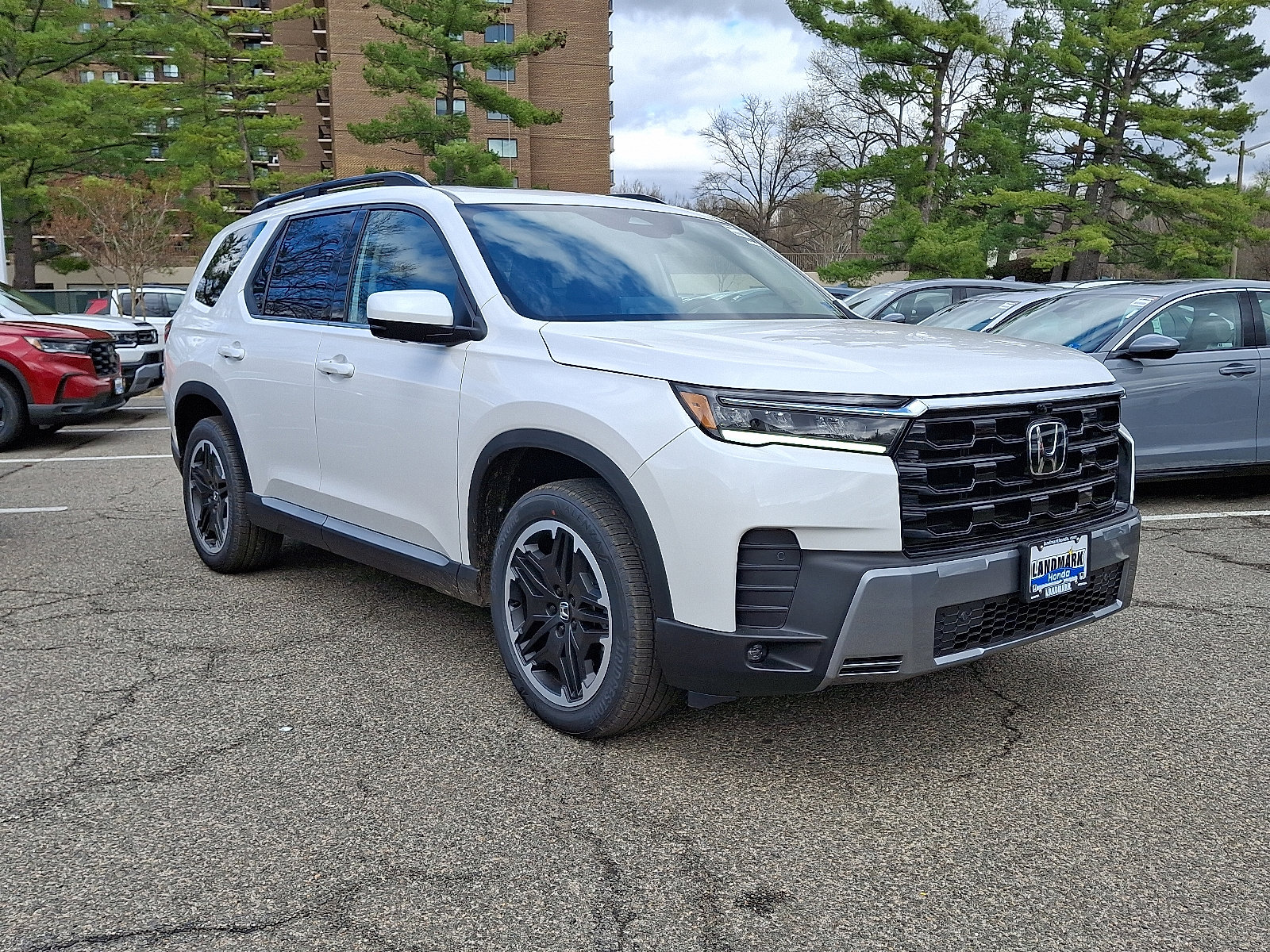 New 2026 Honda Pilot image 2