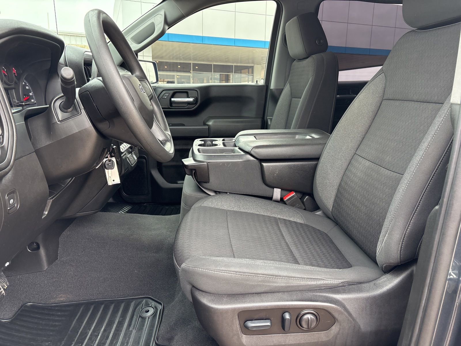 Used 2022 Chevrolet Silverado 1500 Custom Trail Boss AWD/4WD image 13