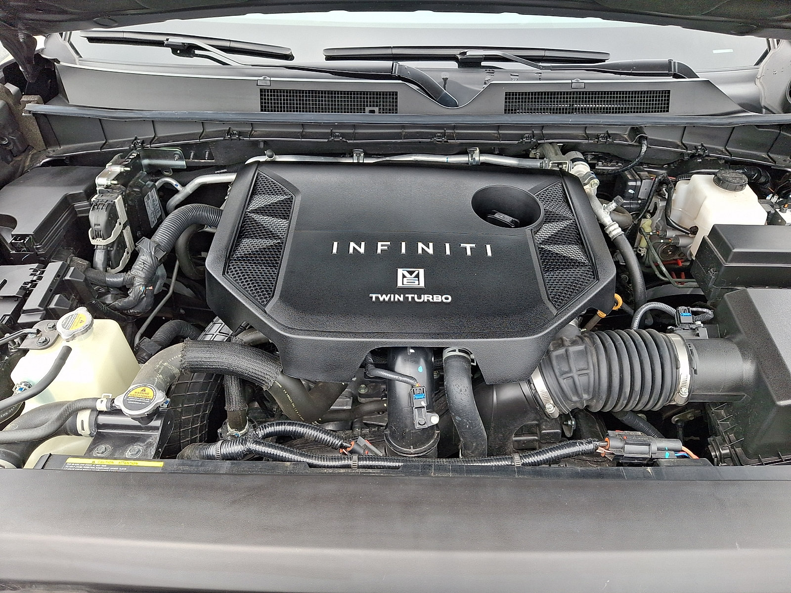Certified 2025 INFINITI QX80 Luxe AWD/4WD image 32