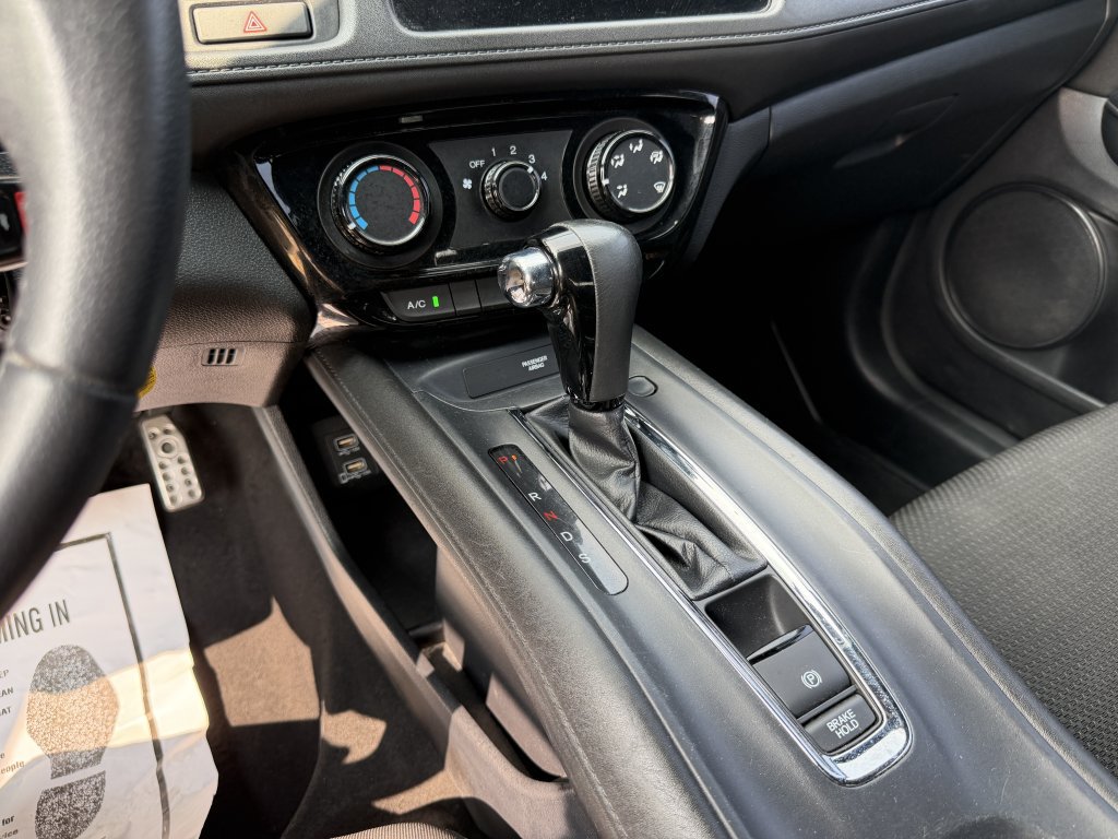 Used 2022 Honda HR-V Sport image 9