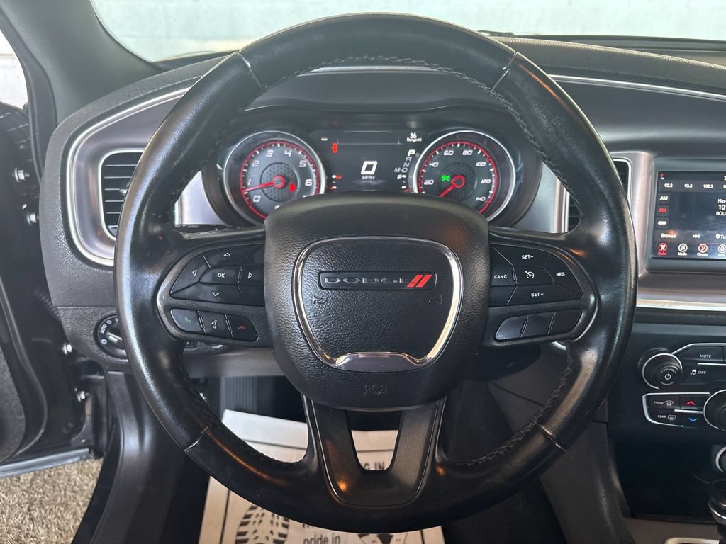 Used 2022 Dodge Charger SXT RWD image 13