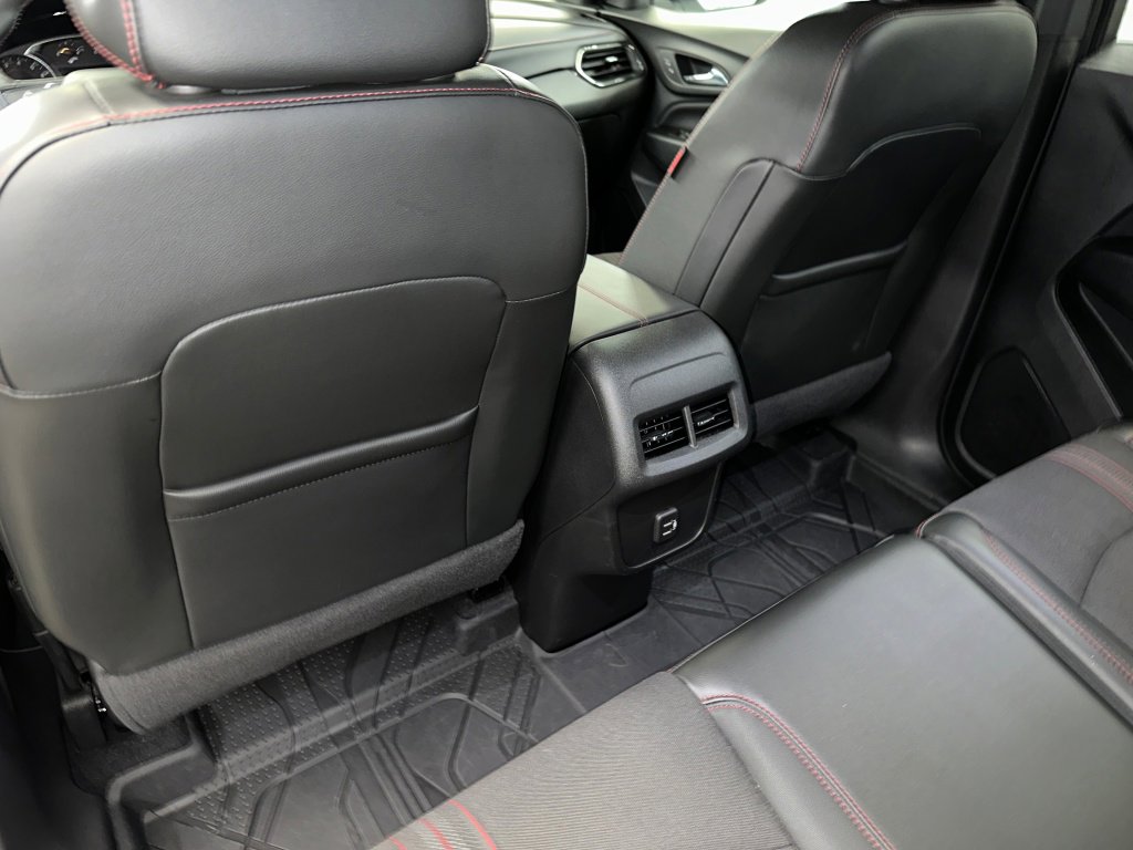 Certified 2022 Chevrolet Equinox RS w/ LPO, Floor Liner Package image 19