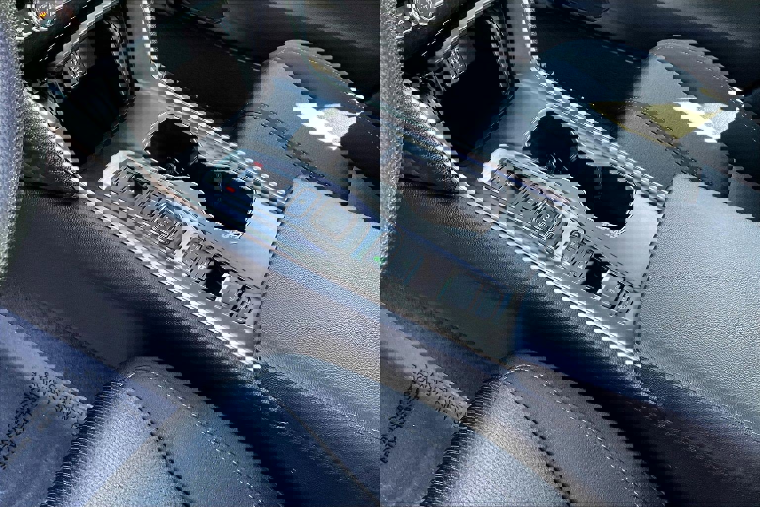 Used 2019 Honda Accord EX image 14