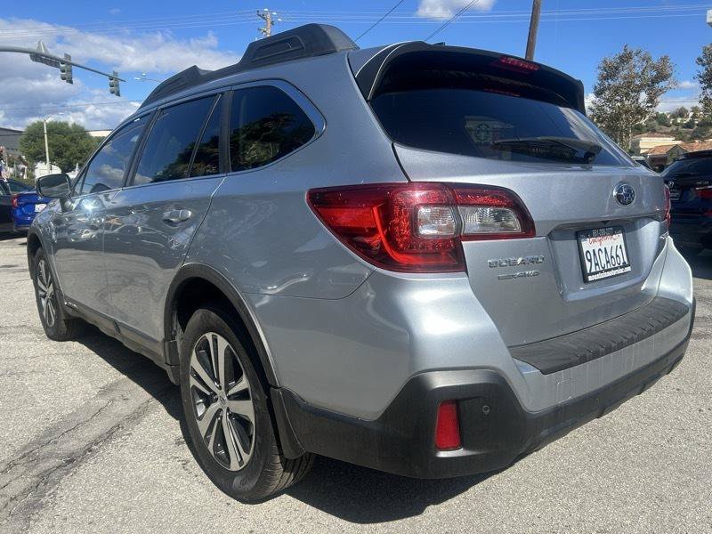 Used 2018 Subaru Outback 2.5i Limited AWD/4WD image 5