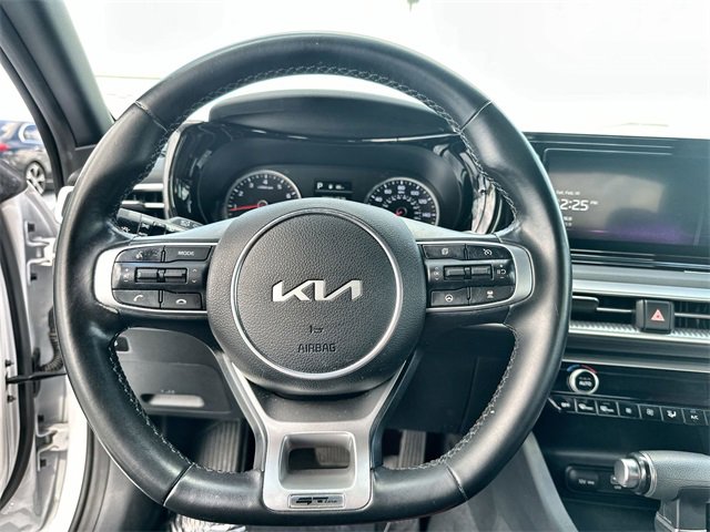 Used 2023 Kia K5 GT-Line image 11