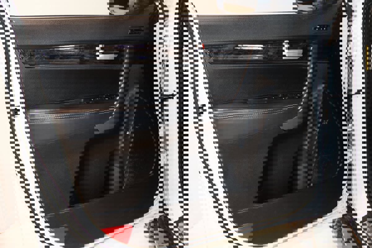 Used 2014 Kia Sorento SX w/ 3rd Row Package image 38