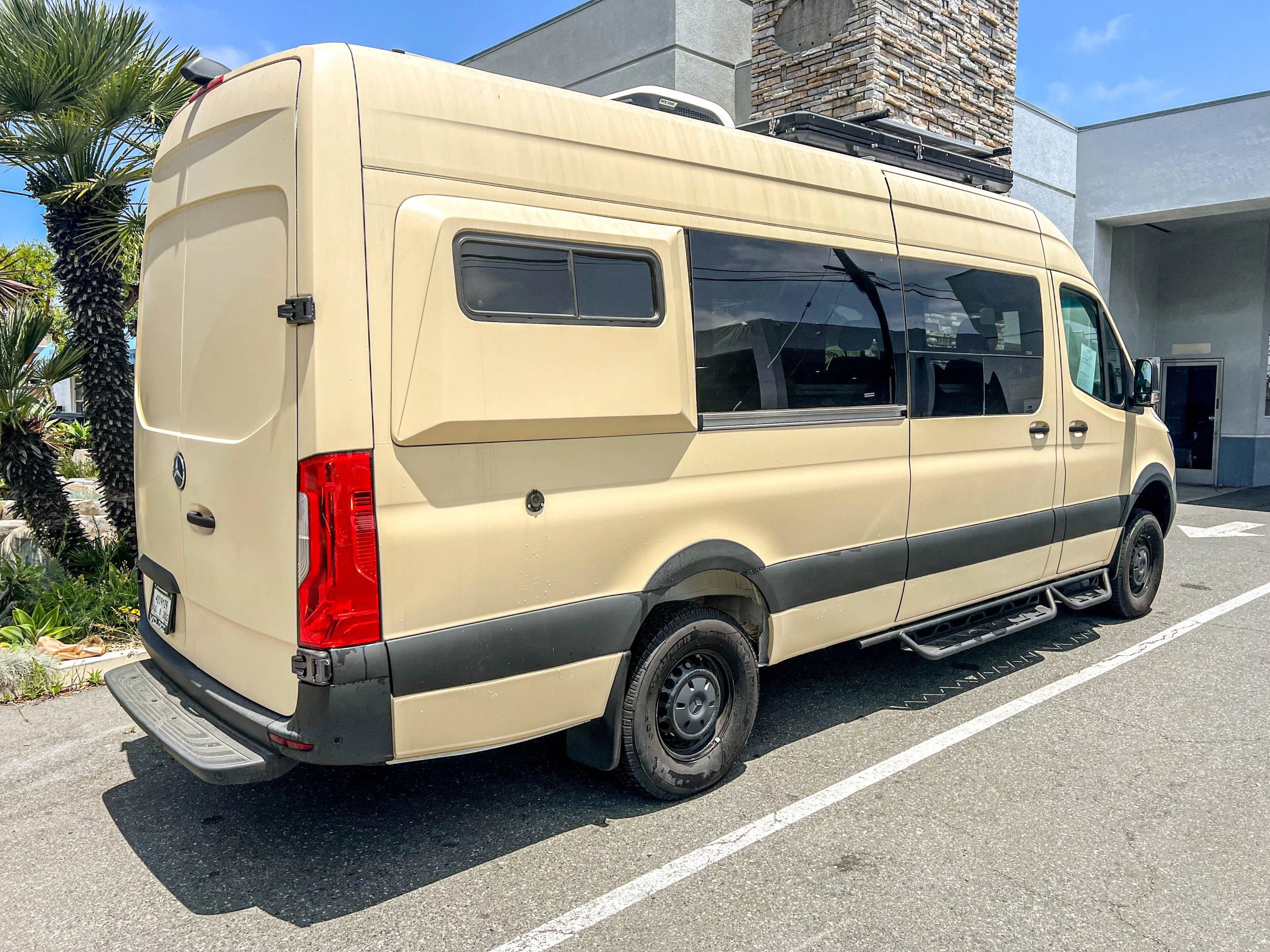 Used 2022 Mercedes-Benz Sprinter 2500 image 4