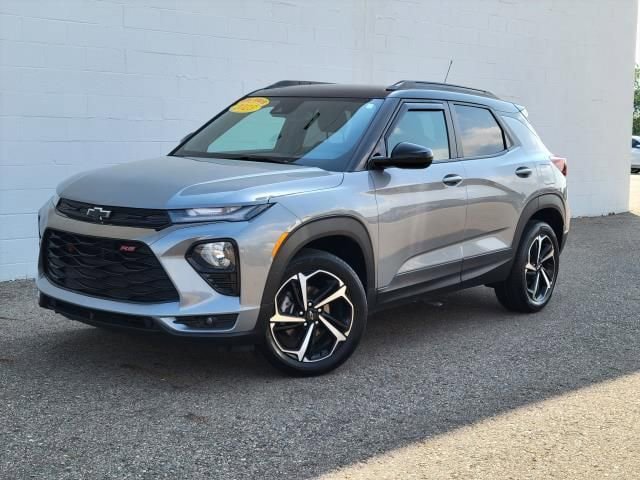 Used 2023 Chevrolet TrailBlazer RS w/ Convenience Package AWD/4WD image 1