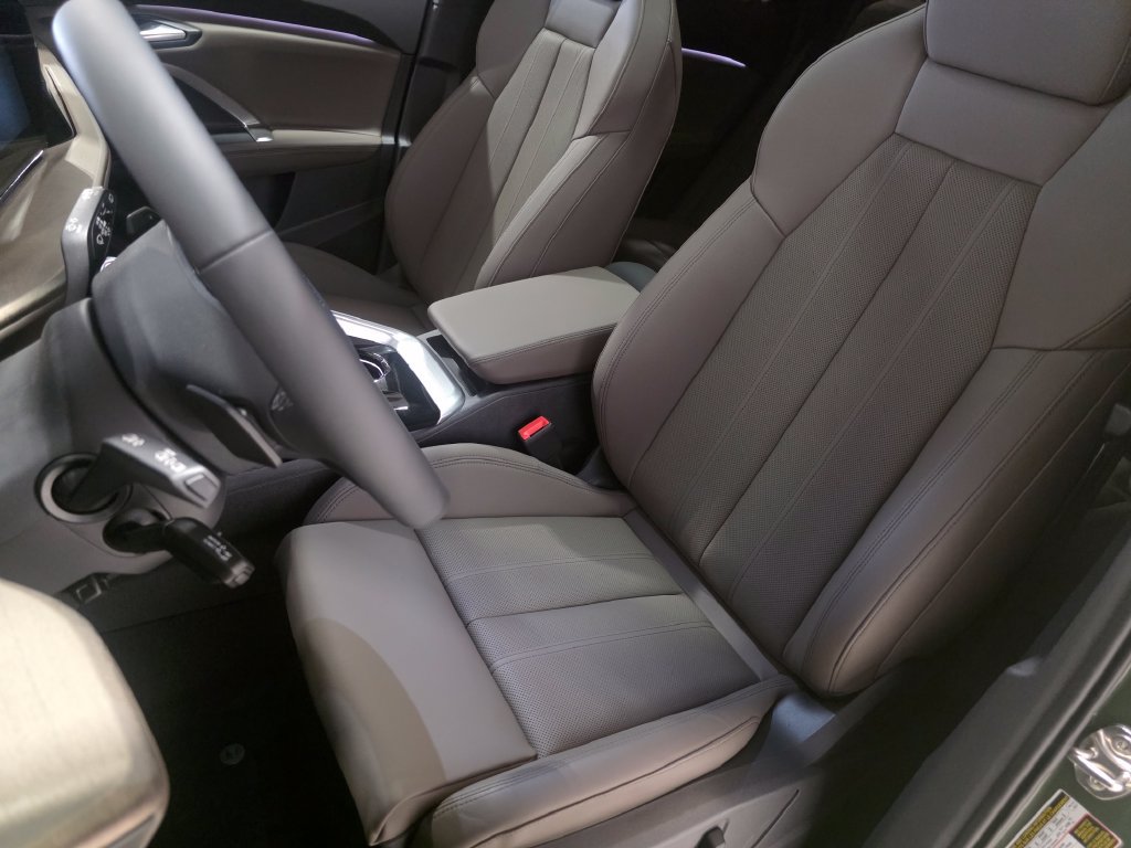 New 2026 Audi Q5 Premium Plus AWD/4WD image 15
