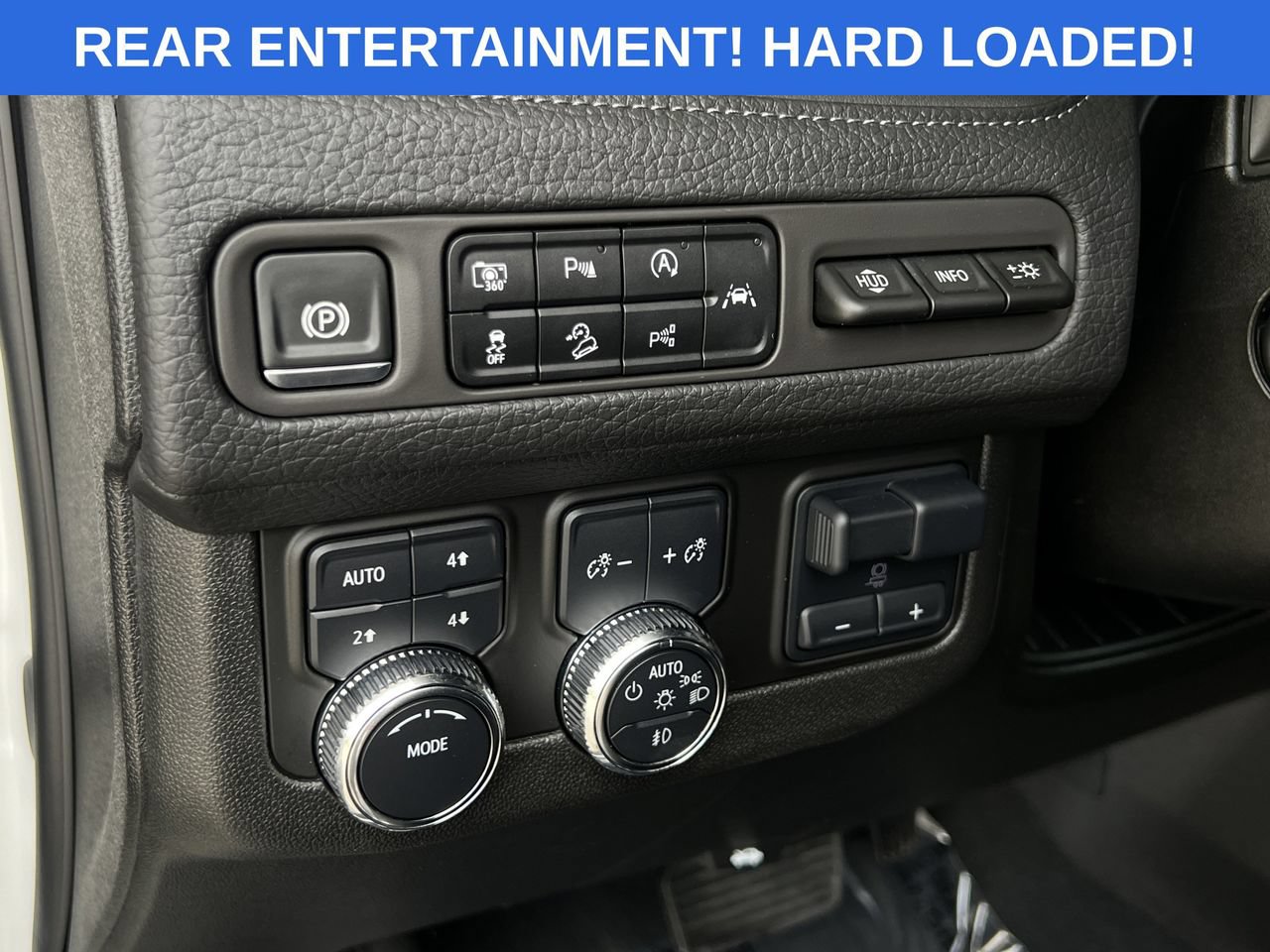 Used 2024 GMC Yukon Denali w/ Advanced Technology Package AWD/4WD image 15