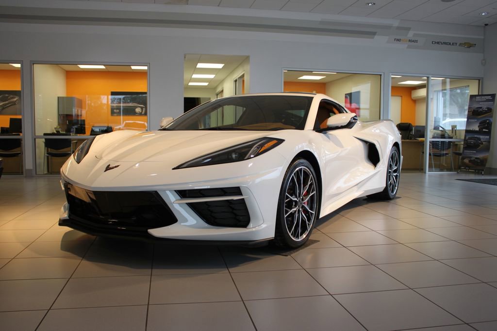 Used 2023 Chevrolet Corvette Stingray Premium Cpe w/ Z51 Performance Package image 2