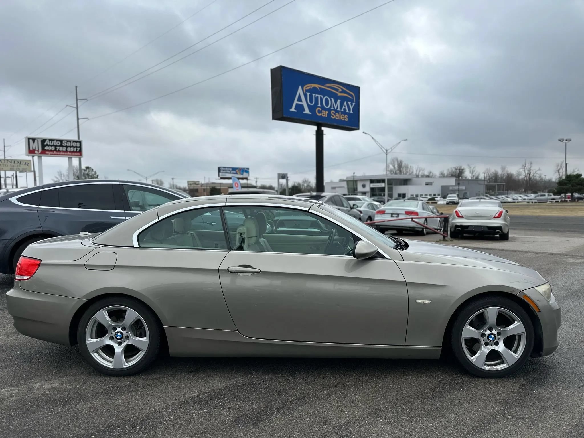 Used 2009 BMW 328i Convertible RWD image 9