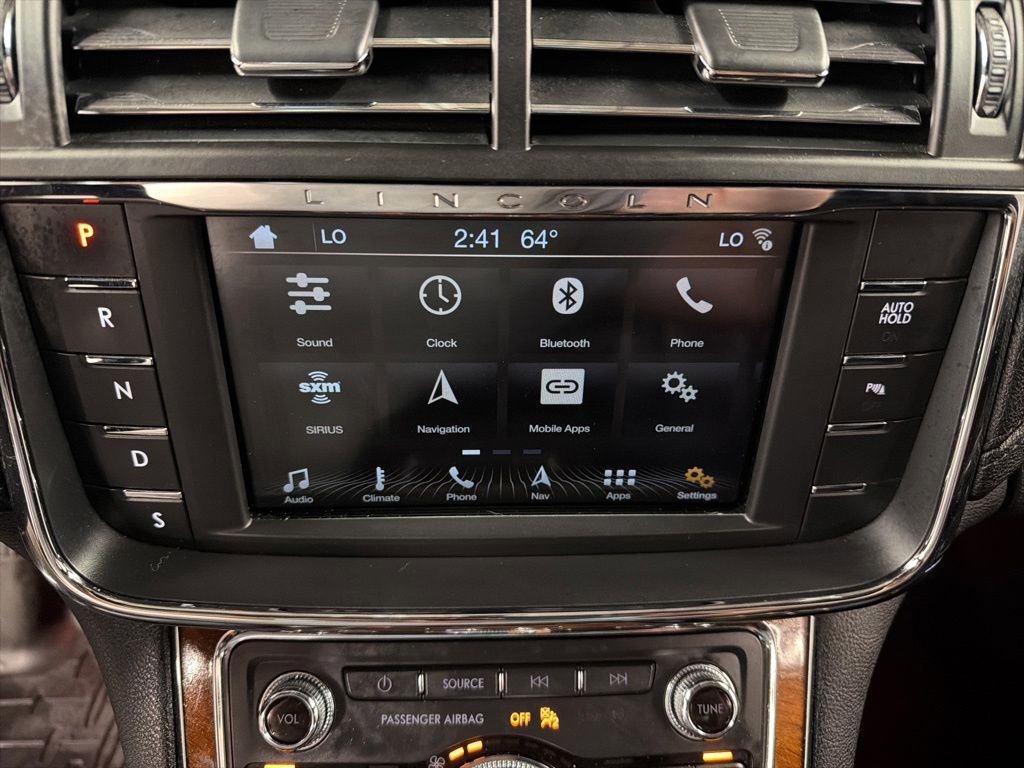 Used 2017 Lincoln Continental Reserve AWD/4WD image 9