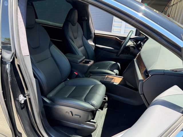 Used 2020 Tesla Model X Long Range AWD/4WD image 17