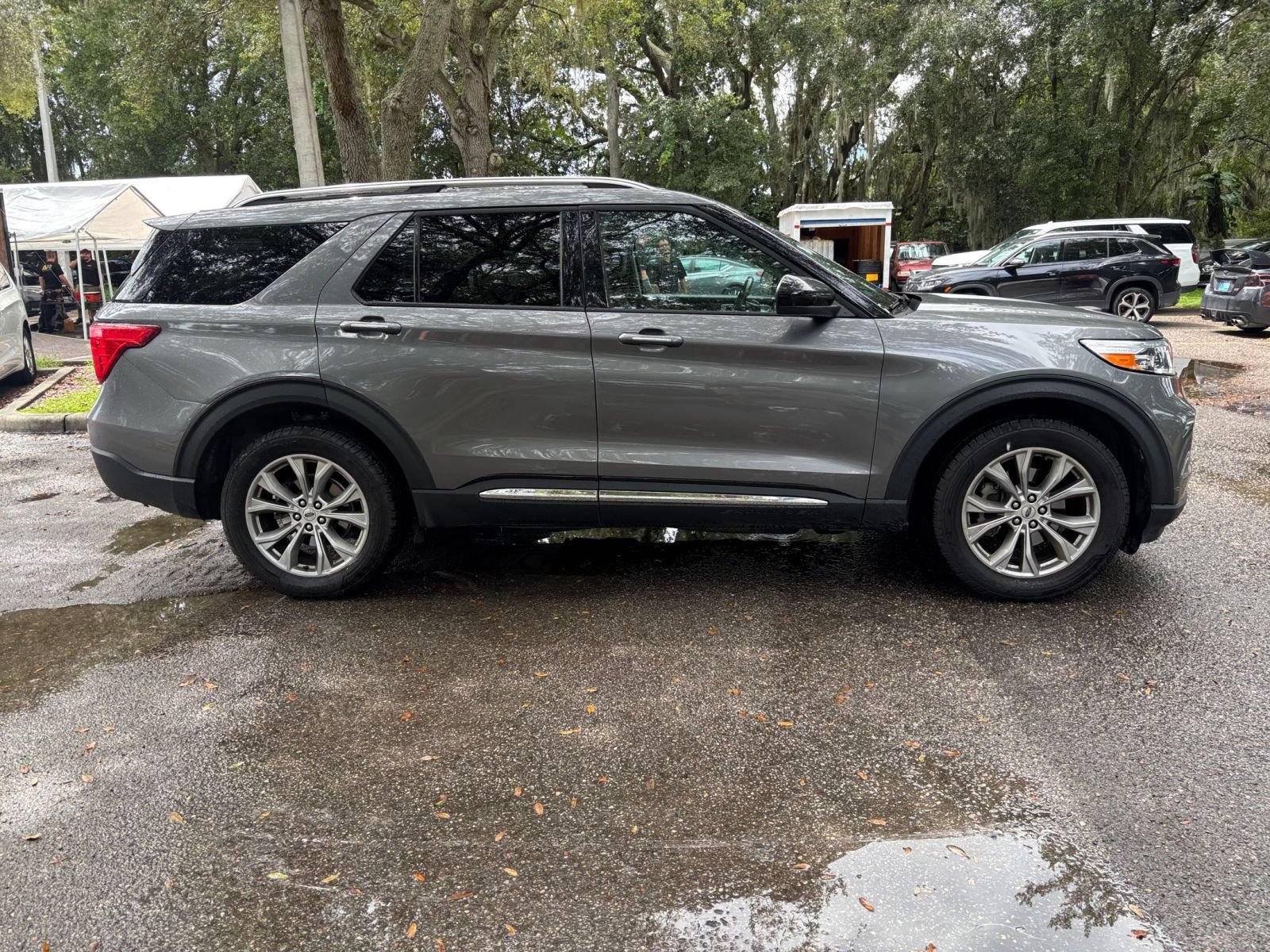 Used 2024 Ford Explorer Limited AWD/4WD image 13