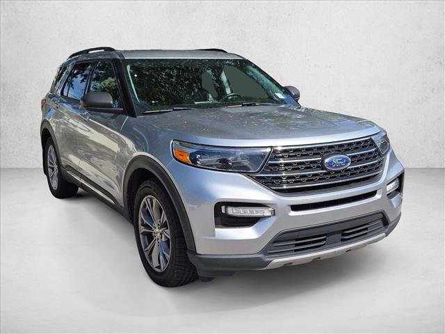 Used 2022 Ford Explorer XLT w/ Equipment Group 202A RWD image 3