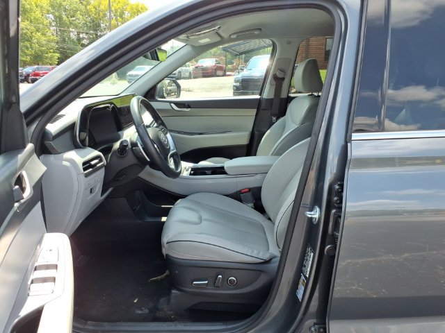 Used 2024 Hyundai Palisade SEL FWD image 4