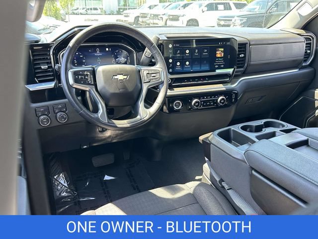 Certified 2022 Chevrolet Silverado 1500 LT AWD/4WD image 2