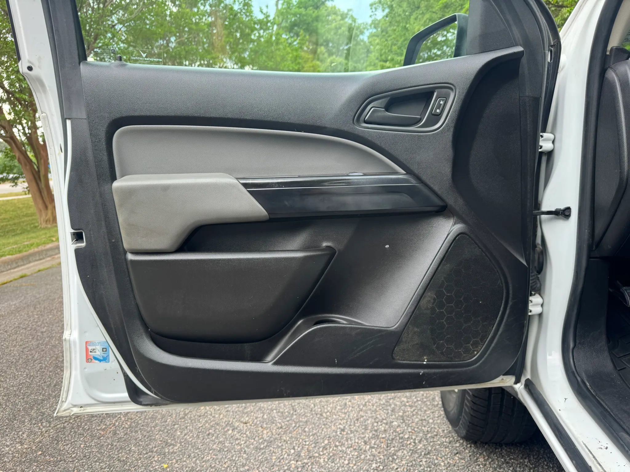 Used 2019 Chevrolet Colorado W/T RWD image 9