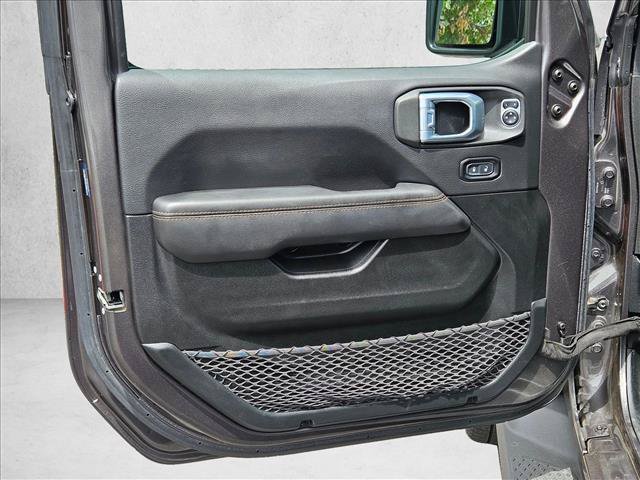 Used 2021 Jeep Gladiator Overland AWD/4WD image 10