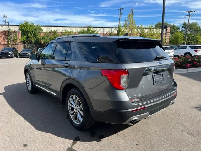 Used 2023 Ford Explorer Limited w/ Equipment Group 301A AWD/4WD image 7