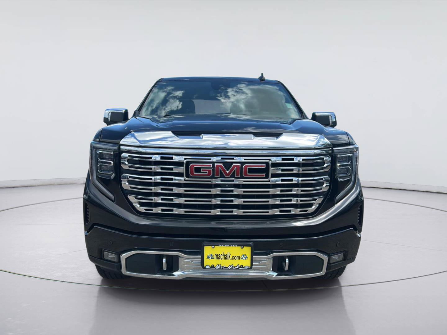 Used 2022 GMC Sierra 1500 Denali AWD/4WD image 2
