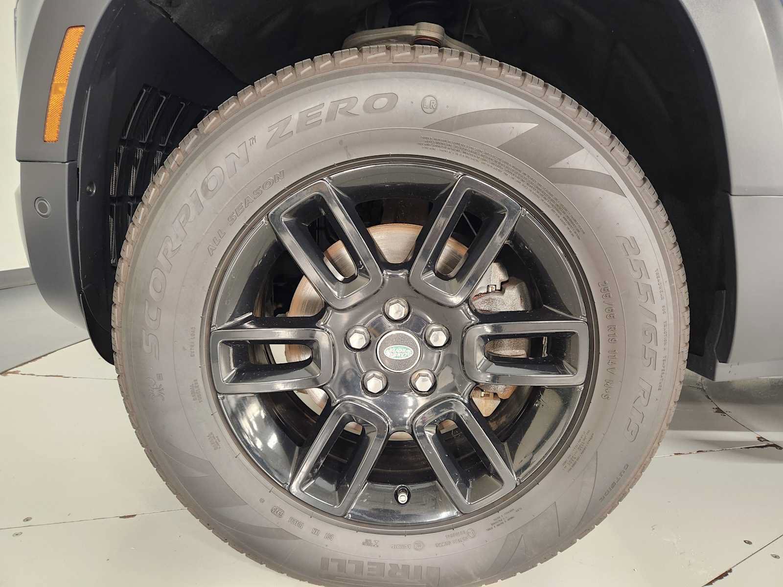 Used 2023 Land Rover Defender 110 S AWD/4WD image 8