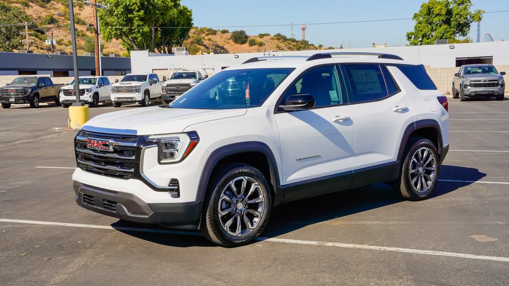 New 2026 GMC Terrain Elevation w/ Elevation Premium Package AWD/4WD image 3