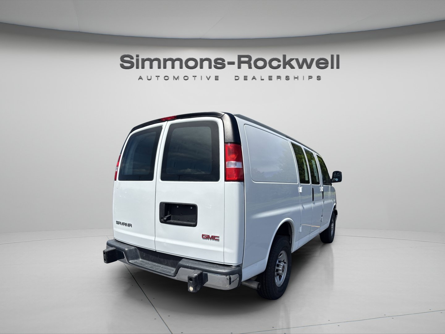 Used 2024 GMC Savana 2500 w/ Driver Convenience Package RWD image 5