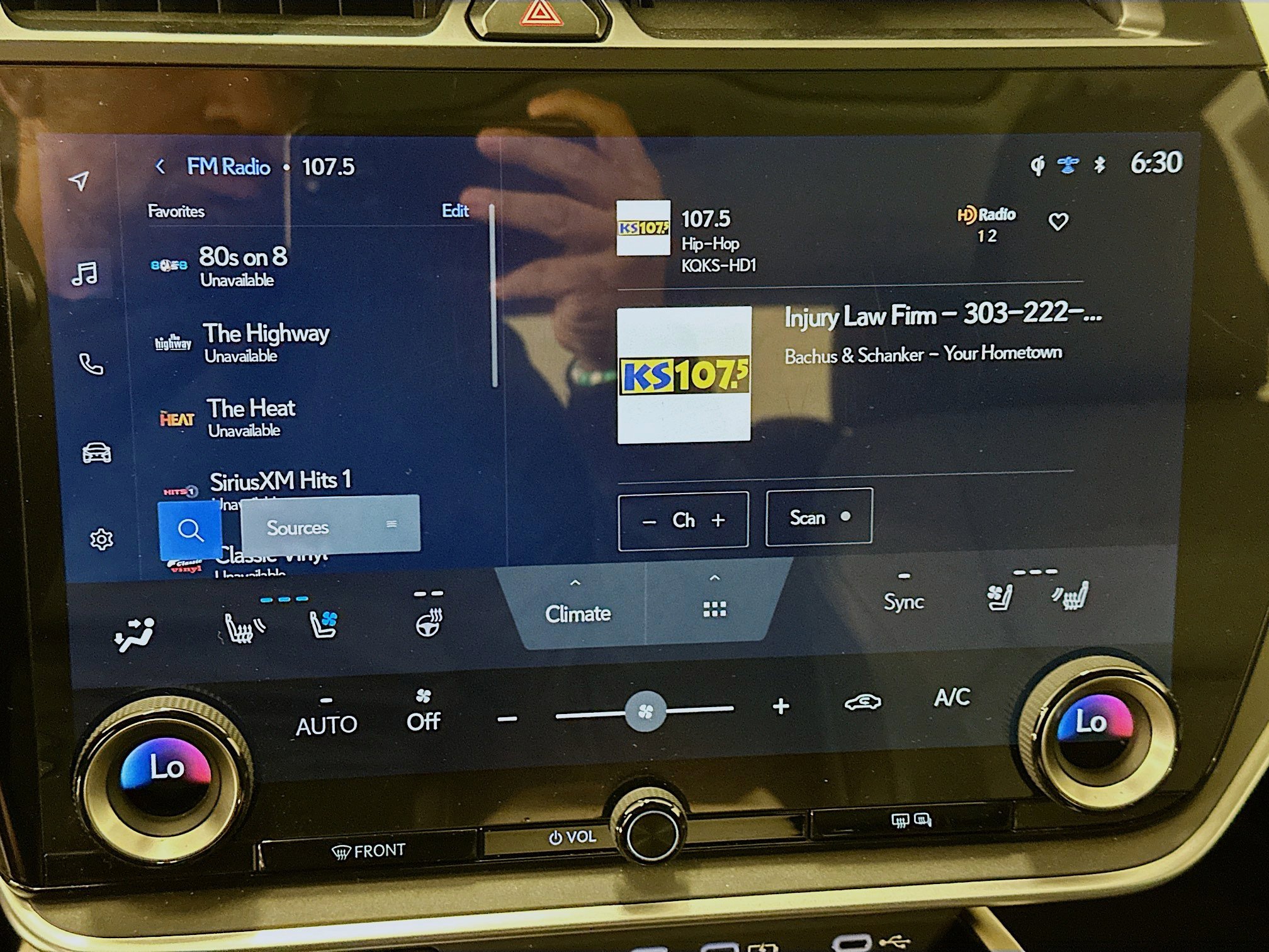 Used 2023 Lexus RZ 450e Premium w/ Technology Package AWD/4WD image 21