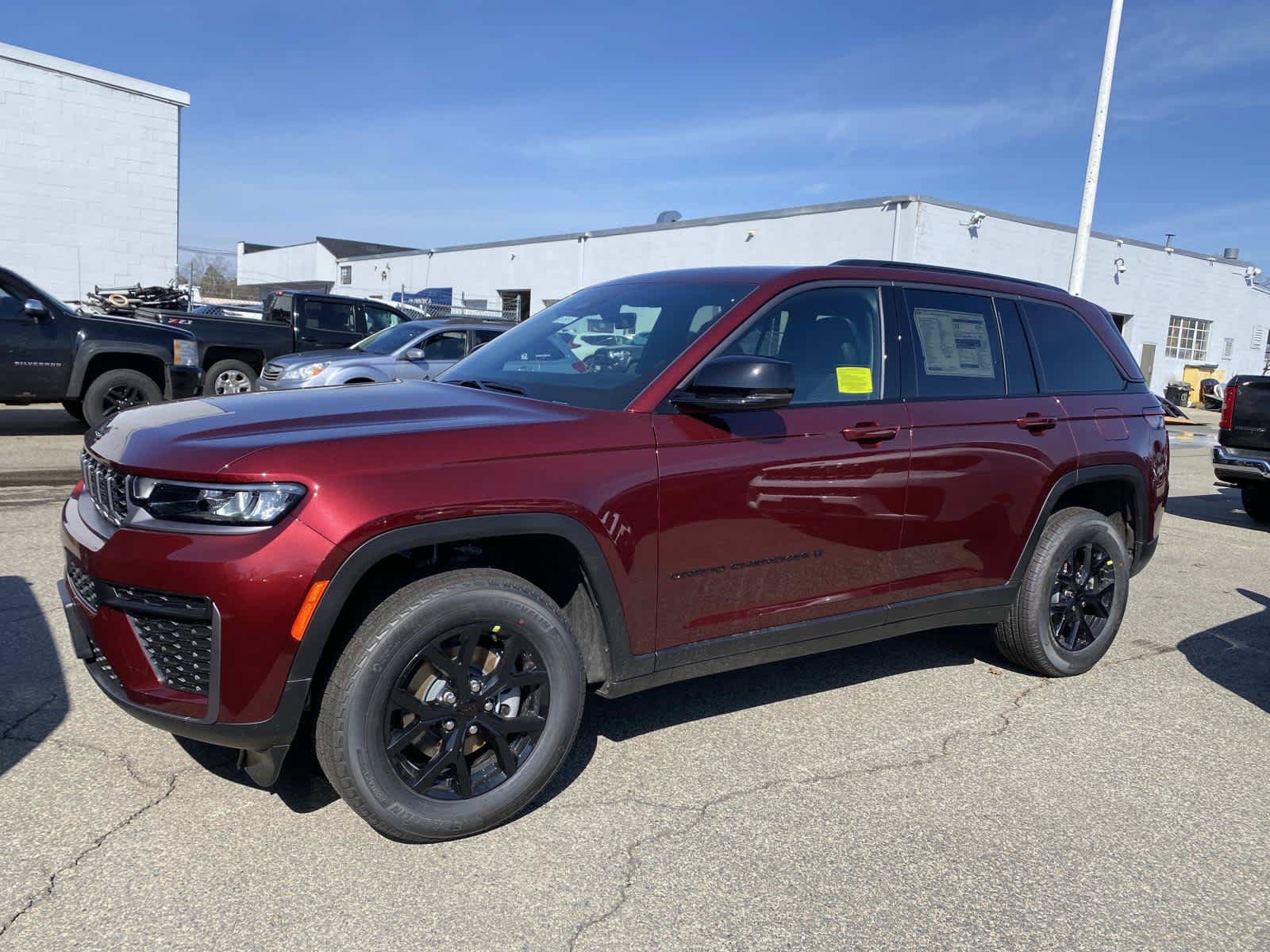 New 2026 Jeep Grand Cherokee Altitude AWD/4WD image 2