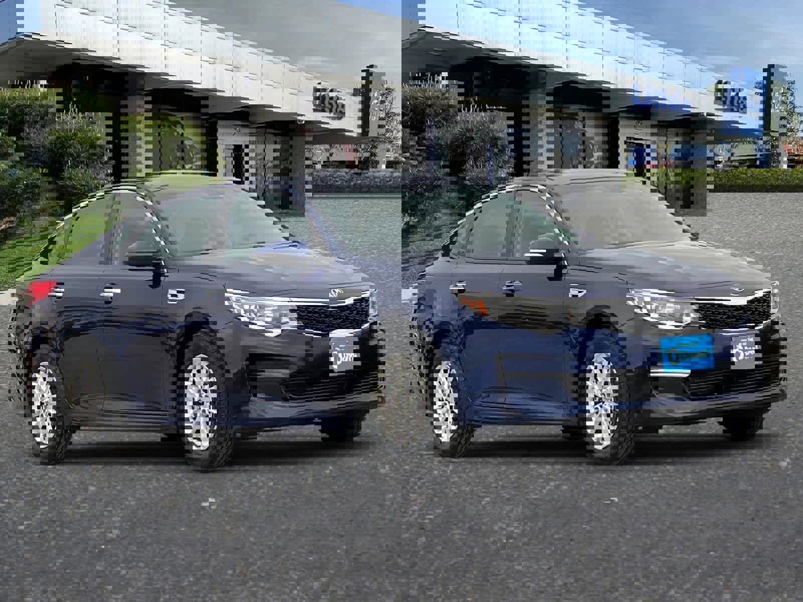 Used 2018 Kia Optima LX image 9