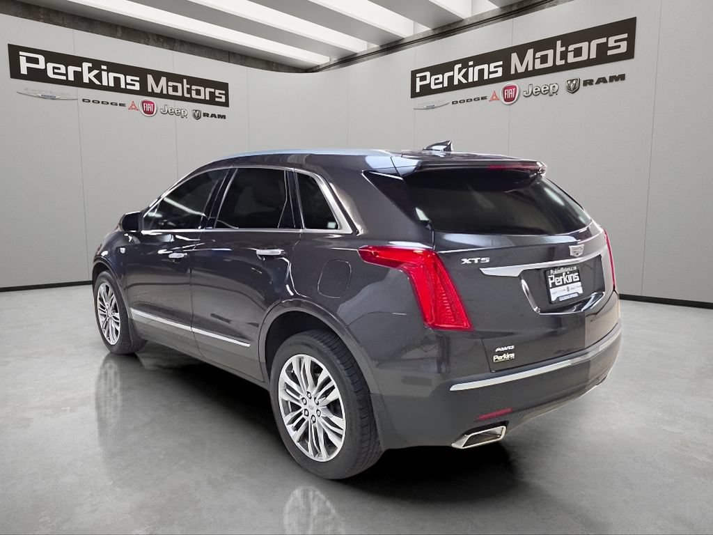 Used 2017 Cadillac XT5 Premium Luxury AWD/4WD image 3