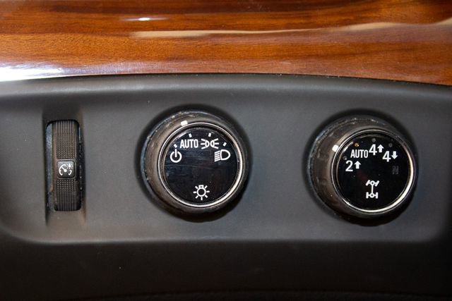 Used 2018 Cadillac Escalade Luxury image 36