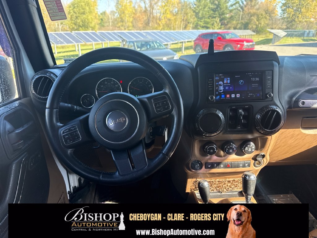 Used 2015 Jeep Wrangler Unlimited Sahara w/ Dual Top Group AWD/4WD image 14